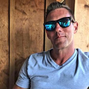 Meet your Posher, Adam